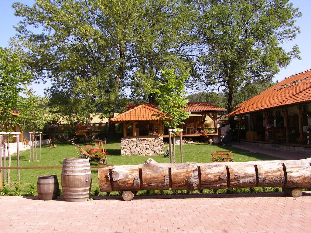 斯塔库米罗绍夫酒店 Mirosov  外观 照片